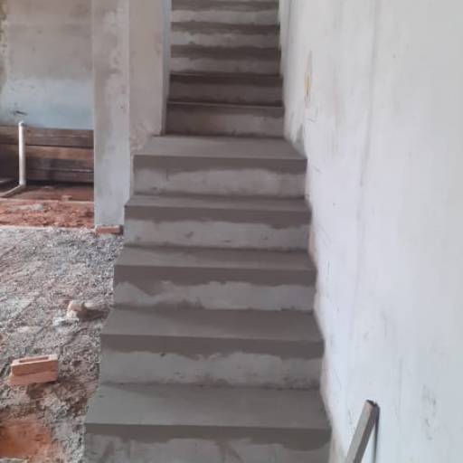 Construção de Escadas por Tudo Construções e Reformas 