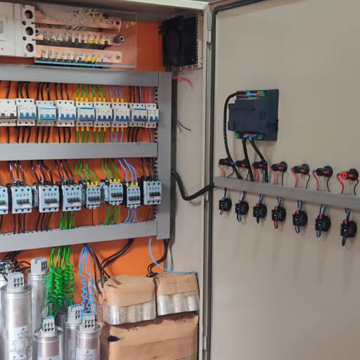 Montagem painéis elétricos
