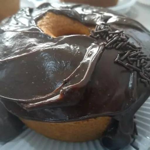 Bolo de cenoura com cobertura de brigadeiro em Bauru