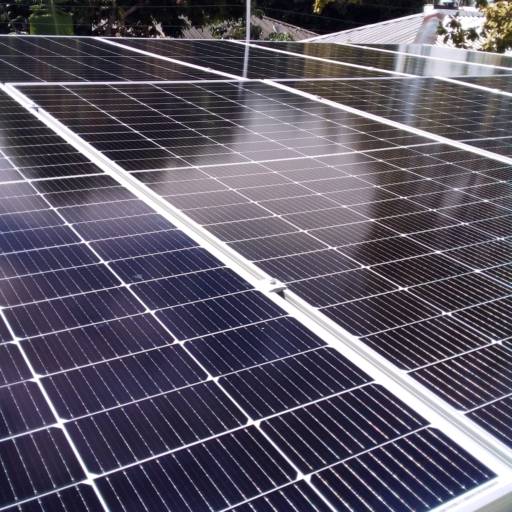 Limpeza de Placa Solar por Amazonas Sun Gold Energia Solar