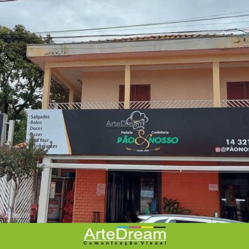 Fachada com painel de metalon com lona em Bauru por ArteDream Comunicação Visual