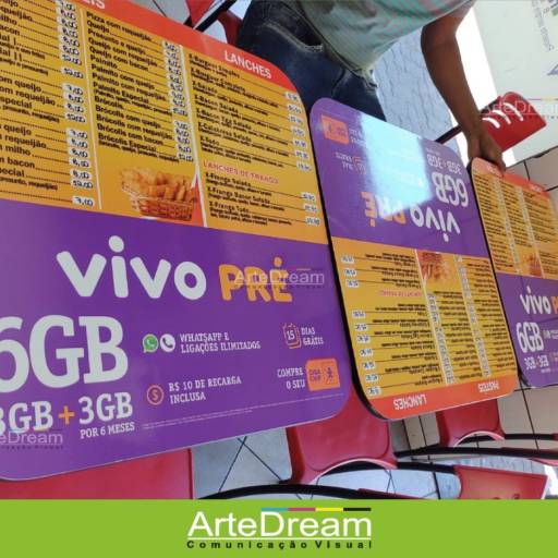 Adesivo de tampo de mesa em Bauru por ArteDream Comunicação Visual