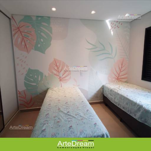 Adesivo de parede e papel de parede auto colante em Bauru por ArteDream Comunicação Visual