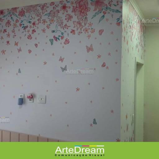 Adesivo de parede e papel de parede auto colante em Bauru por ArteDream Comunicação Visual