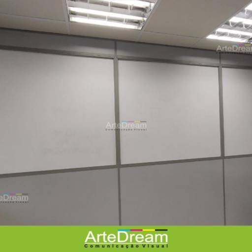 Adesivo em portas e blindex:  jateado, chapado, perfurado e cores em Bauru por ArteDream Comunicação Visual