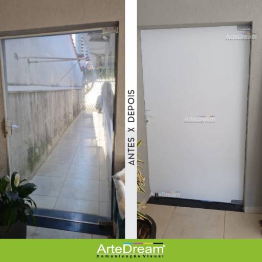 Adesivo em portas e blindex:  jateado, chapado, perfurado e cores em Bauru por ArteDream Comunicação Visual