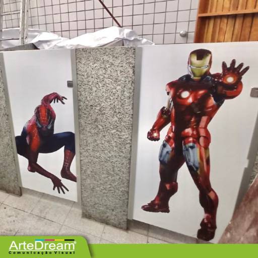 Adesivo em portas e blindex:  jateado, chapado, perfurado e cores em Bauru por ArteDream Comunicação Visual