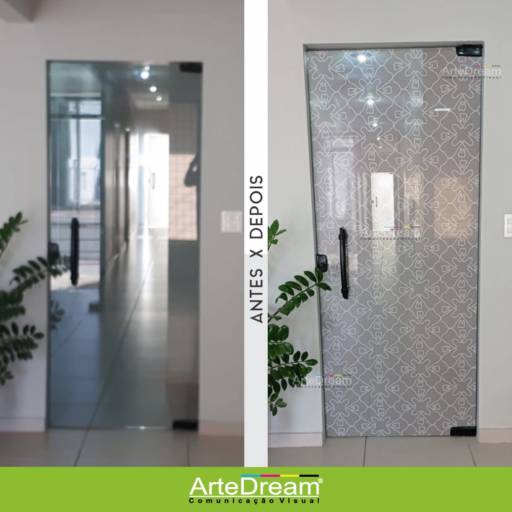 Adesivo em portas e blindex:  jateado, chapado, perfurado e cores em Bauru por ArteDream Comunicação Visual