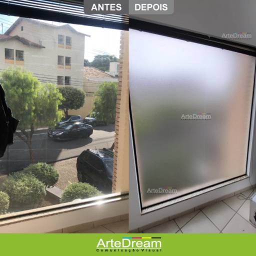 Adesivo em portas e blindex:  jateado, chapado, perfurado e cores em Bauru por ArteDream Comunicação Visual