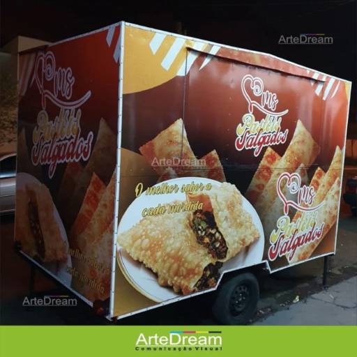 Envelopamento de trailer ou barraca em Bauru por ArteDream Comunicação Visual