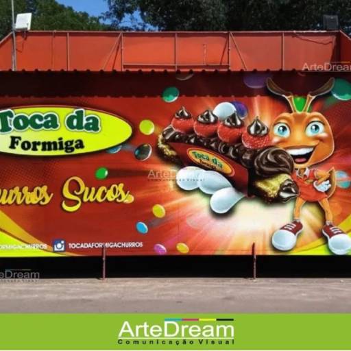 Envelopamento de trailer ou barraca em Bauru por ArteDream Comunicação Visual