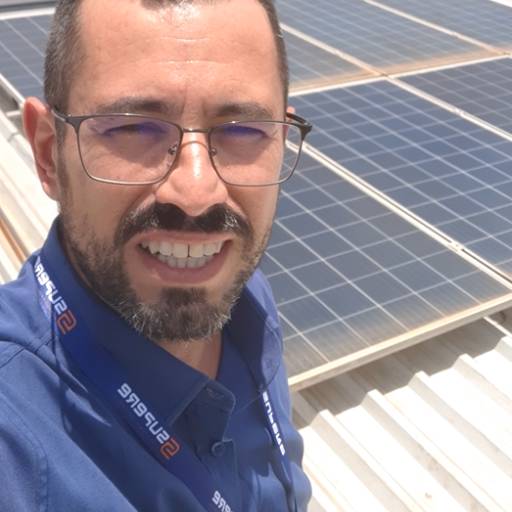 Limpeza de Placa Solar em Piracicaba, SP por SUPERE Engenharia e Soluções Elétricas