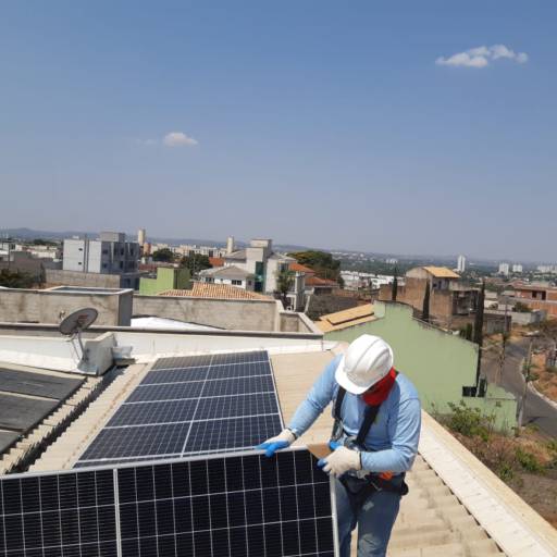 Comprar o produto de Empresa de Instalação de Energia Solar em Energia Solar pela empresa RV2 TEC em Goiânia, GO por Solutudo