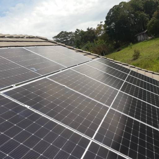 Comprar o produto de Empresa Especializada em Energia Solar em Energia Solar pela empresa Pizom Solar em Fazenda Rio Grande, PR por Solutudo