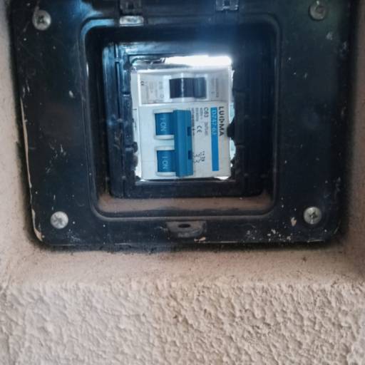 Limpeza de Placa Solar por Momentum Solar