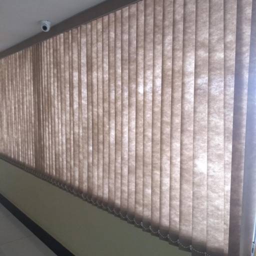 Comprar o produto de Limpeza a seco cortinas em Cortinas - Persianas - Carpetes pela empresa Mr Redes E Persianas em Brasília, DF por Solutudo