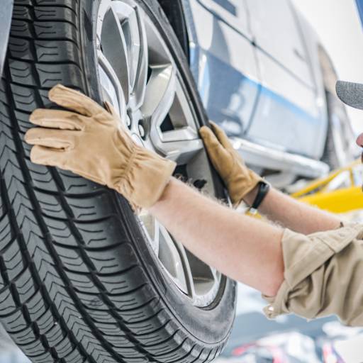 Comprar o produto de Venda de pneus em Oficinas Mecânicas para Carros pela empresa Mestre dos Pneus Auto Center em Saquarema, RJ por Solutudo
