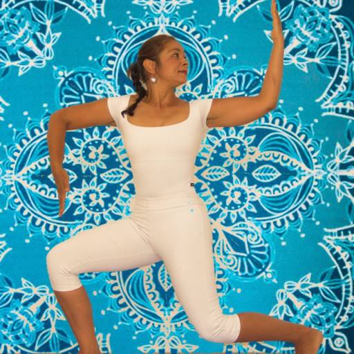 Aulas de Yogaterapia por  Fernanda Mattos Yoga- Terapia Ayuvérdica 