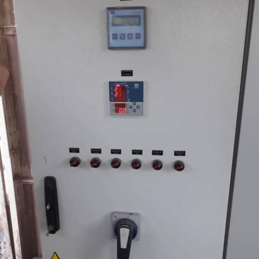 Painéis elétricos por Eletricista Orlando de Aquino Souza