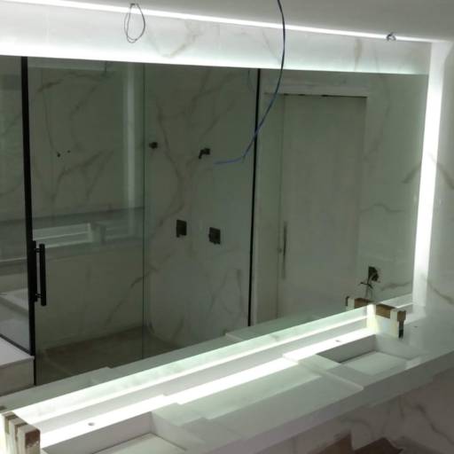 Espelho em Santana de Parnaíba - Reflexo da Elegância e Funcionalidade por Betel Corrimão de Inox e de Vidros