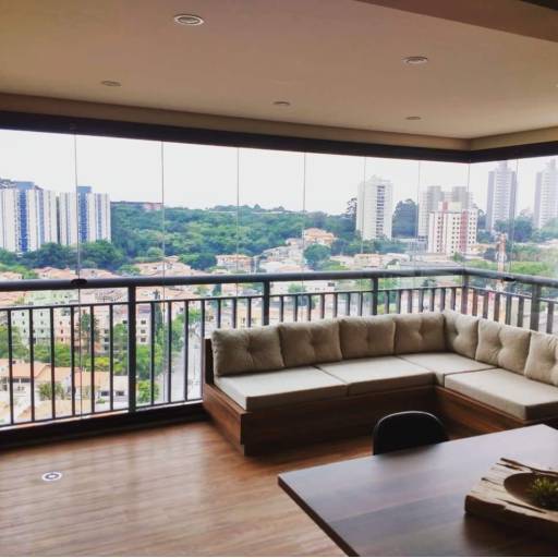 Envidraçamento de sacada