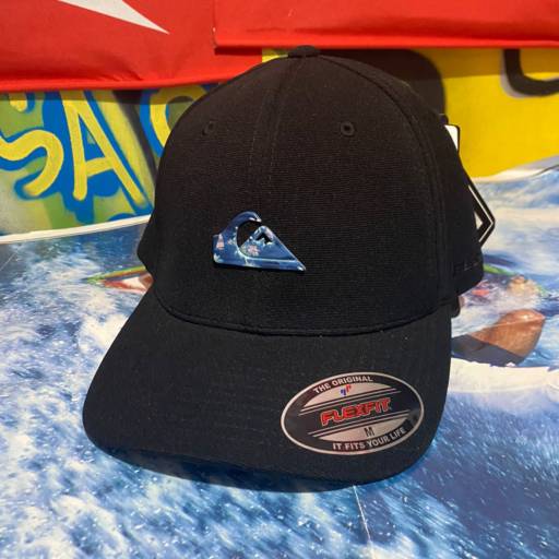 Boné Quilksilver original - Preto com símbolo azul por Vivendo Surf Shop