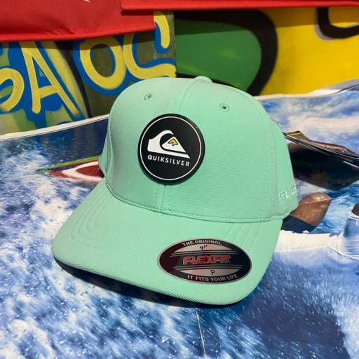Boné Quilksilver original - Verde Água símbolo preto por Vivendo Surf Shop