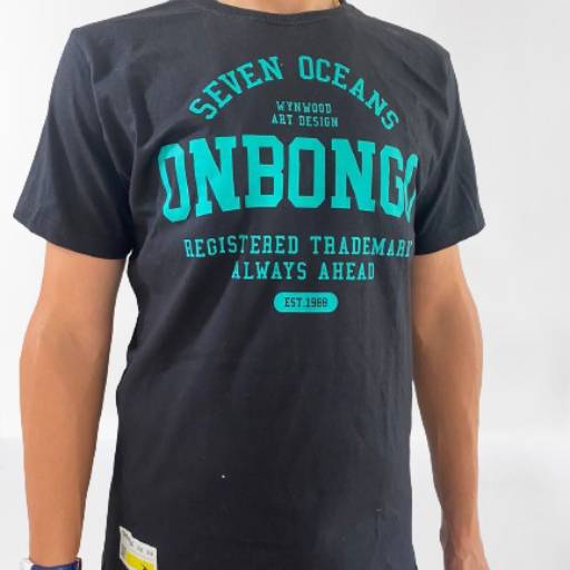 Camiseta Onbongo por Vivendo Surf Shop
