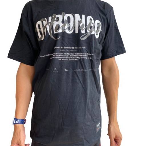Camiseta Onbongo por Vivendo Surf Shop