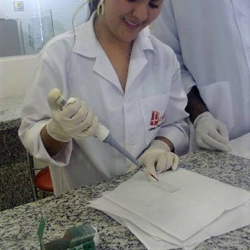 CURSO DE AUXILIAR DE LABORATÓRIO DE ANÁLISES CLÍNICAS por Projeta Cursos Profissionalizantes 