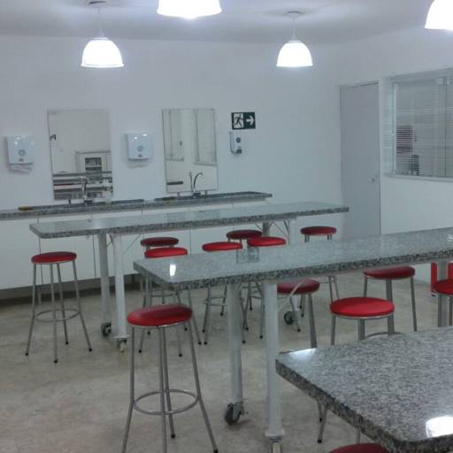 CURSO DE AUXILIAR DE LABORATÓRIO DE ANÁLISES CLÍNICAS por Projeta Cursos Profissionalizantes 