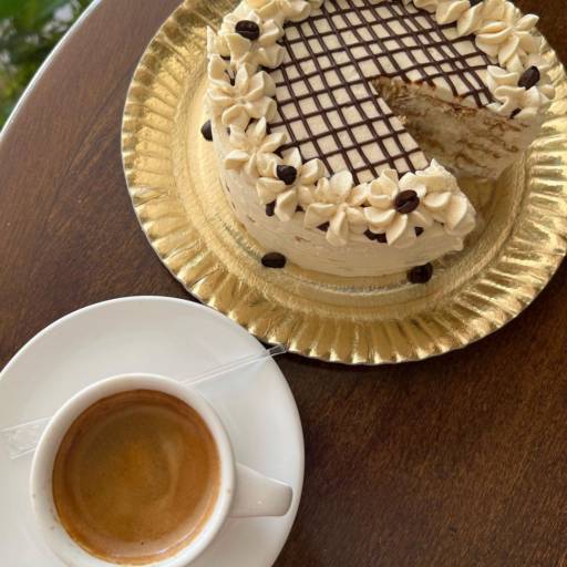 Comprar o produto de Torta de cappuccino em Tortas pela empresa Roma Panificadora e Confeitaria em Foz do Iguaçu, PR por Solutudo