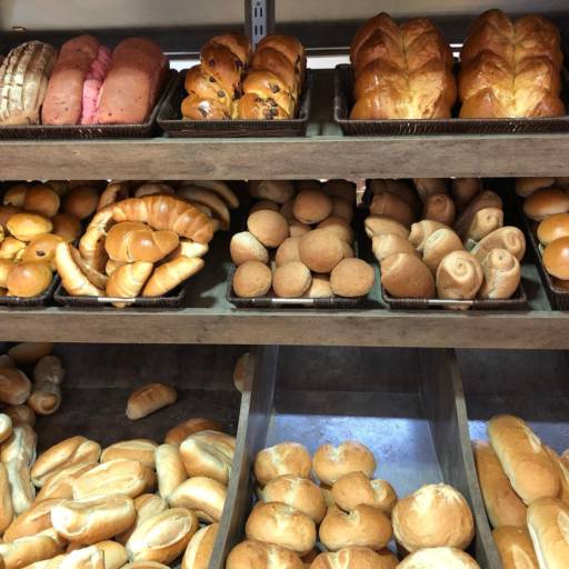 Comprar o produto de Pão por encomenda em Pães pela empresa Roma Panificadora e Confeitaria em Foz do Iguaçu, PR por Solutudo