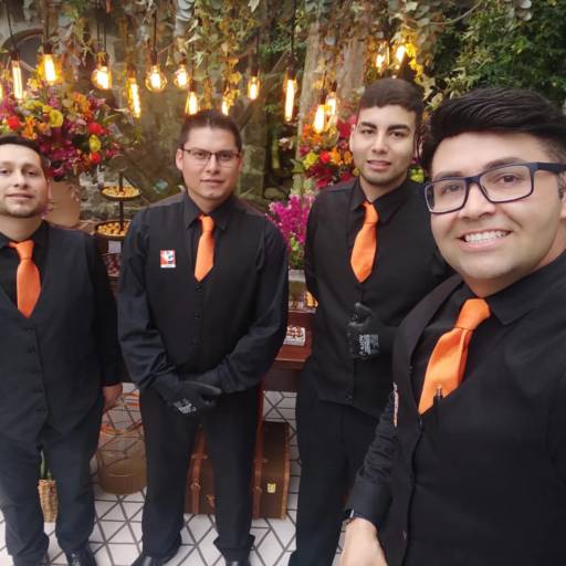 Garçons formatura em Santa Maria, RS por EQUIPE DE GARÇONS CW E EVENTOS