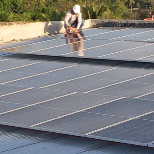 Comprar o produto de Limpeza de Placa Solar em Energia Solar pela empresa DF SERVIÇOS em Aquiraz, CE por Solutudo