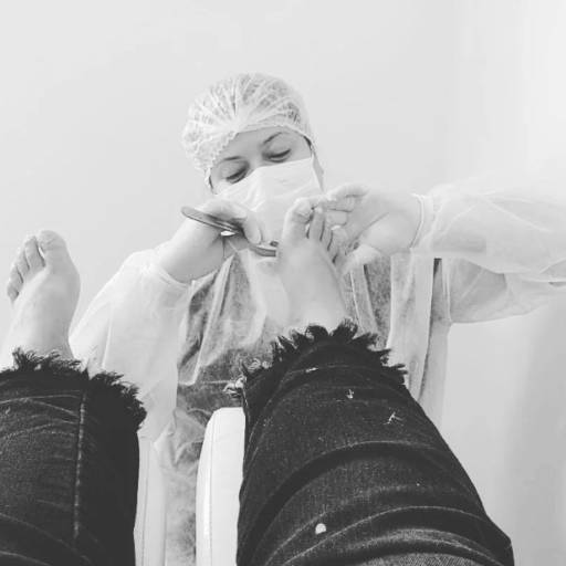 Podóloga  por CliniPés | Podóloga Nataly Gabrielle