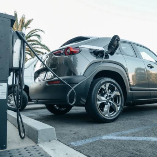 Carregador Automotivo por Barone Tecnologias