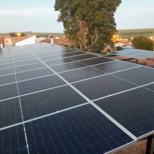 Comprar o produto de Energia Solar Off Grid em Energia Solar pela empresa LF Segurança Eletrônica e Energia Solar em Lençóis Paulista, SP por Solutudo