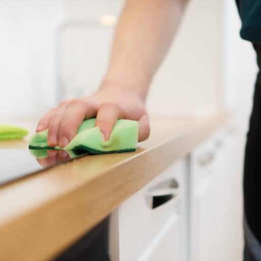 Limpeza de móveis por Isrritec