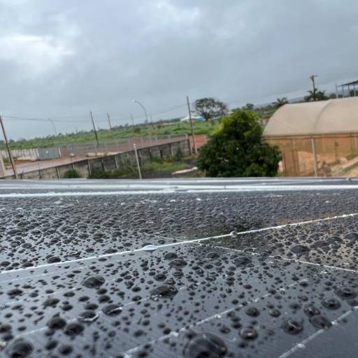 Limpeza de Placa Solar por Elétrica Evolução