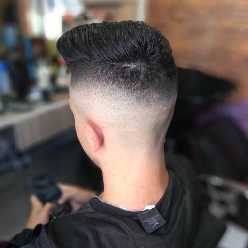 Corte de cabelo  por Barbearia Roger Sny