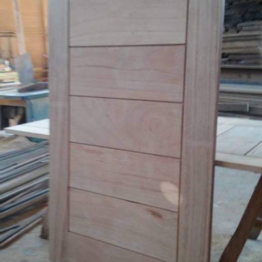 Portas de madeira por Marcenaria Paiva