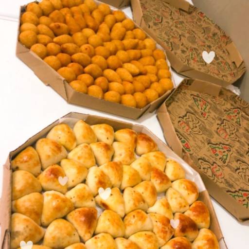 Mini esfiha de carne e frango em Bauru por Tia Lú Salgadaria