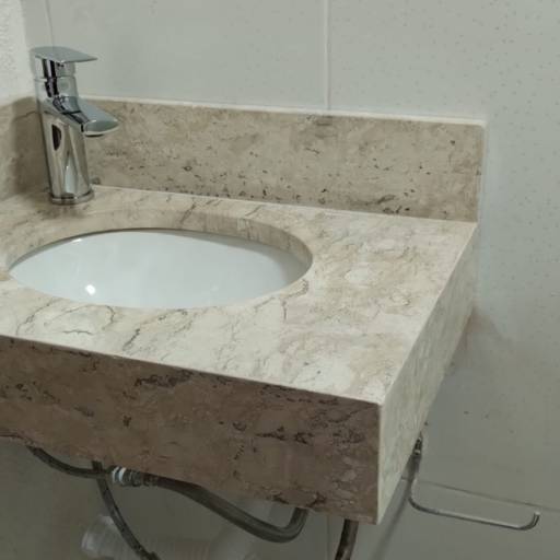 Mármores para banheiro por Marmores Granitos Pedras Decorativas E Contrutora Torres Impacto Ltda