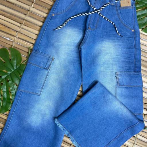 Comprar o produto de Calça jeans de menina com barra larga em Calças Jeans pela empresa Blumenau Malhas - Vila Portes em Foz do Iguaçu, PR por Solutudo