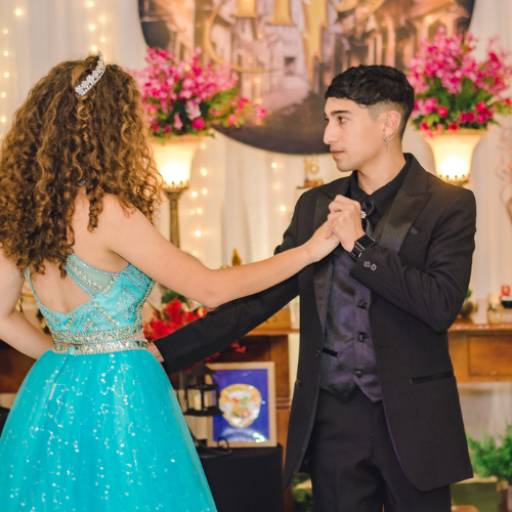 Debutante 15 Anos - Transforme Seu Evento com Tutitu Animações e Toot Eventos