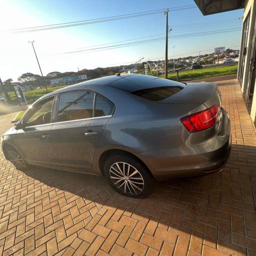 Vw jetta 2.0 Tsi automático  por Adelar Auto Peças
