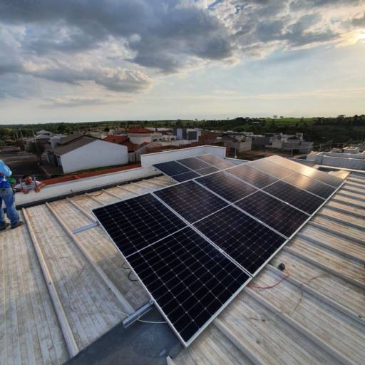 Instalação Comercial: Energia Solar Eficiente para Negócios em Jales por JM Solar Energia Fotovoltaica