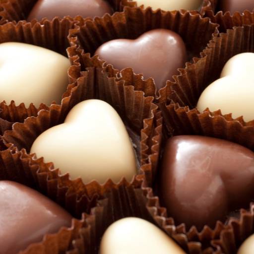 Bombons recheados de frutas por Tia Madrinha Bolos e Chocolates