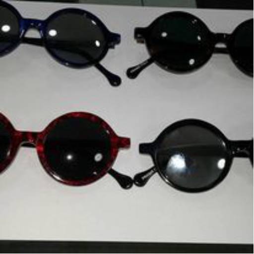 Comprar o produto de Óculos de Sol em Ótica pela empresa Ótica Pinotti Delivery em São Paulo, SP por Solutudo